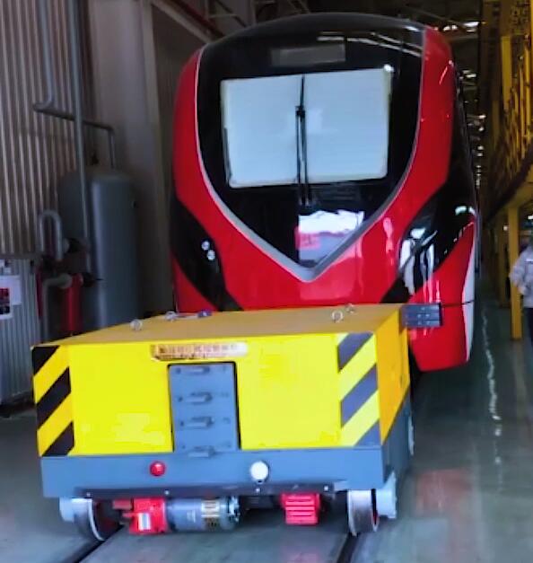 <b>电动牵引车</b>